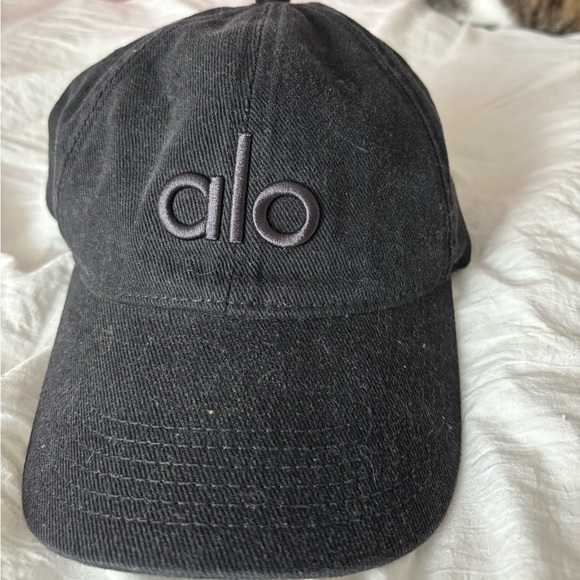 ALO Yoga Black Denim Hat 🖤 - Picture 2 of 4